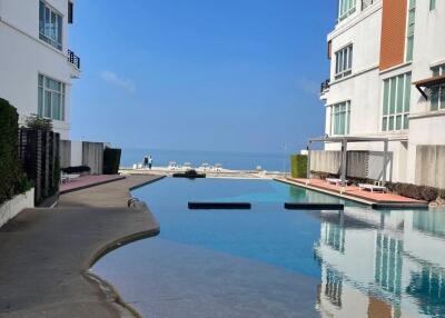Penthouse for rent at Bang Phra, seaside, Heritage Village. Decorated and move in ready