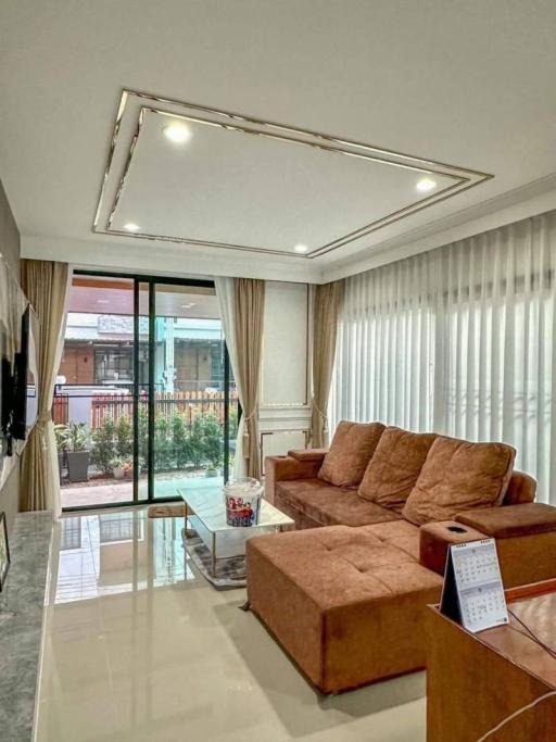 Single house for sale in Sriracha Milano Town Village, fully decorated, ready to move in.
