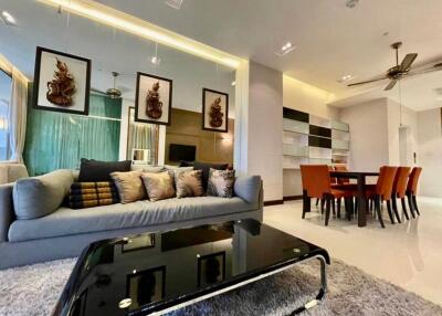 Condo for sale in Pattaya, The Sanctuary, seaside condo, next to Pattaya beach.