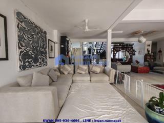 For Rent Single House with private pool at Ekkamai 4 Beds plus