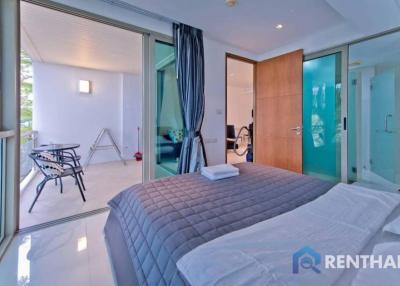 2 Bedroom Condo in Wongamat with a Private Beach Access for Sale!