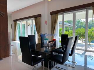 4 Bedrooms House Huay Yai H008733