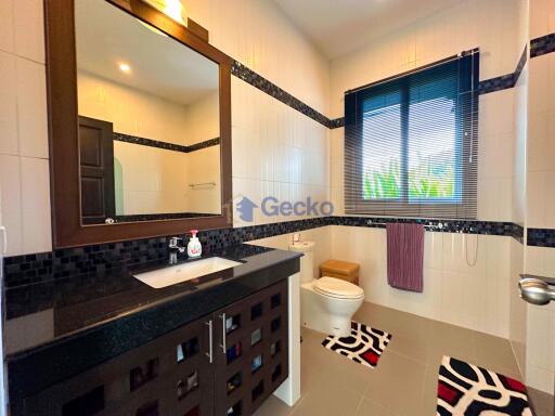 4 Bedrooms House Huay Yai H008733