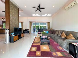 4 Bedrooms House Huay Yai H008733