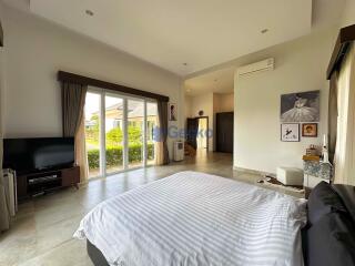 4 Bedrooms House Huay Yai H008733