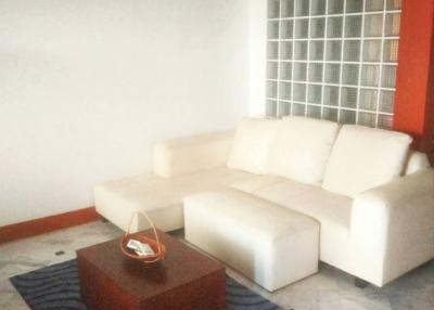 1 Bed 1 Bath 50 SQ.M Supalai Place Sukhumvit 39