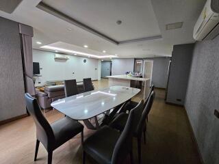 For RENT : Avenue 61 / 2 Bedroom / 2 Bathrooms / 190 sqm / 90000 THB [11113253]