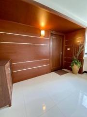 Baan Suanpetch 3 bedroom condo for sale