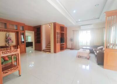 5 Bedroom Pool Villa in Rung Arun 3