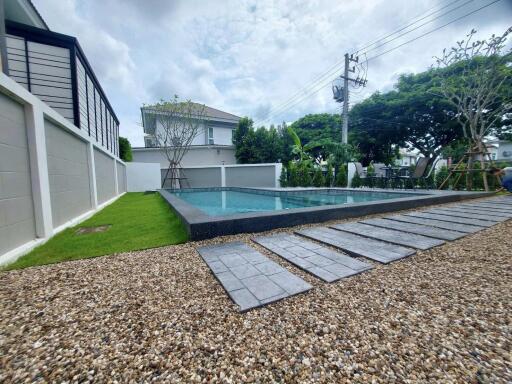 Pool Villa for Rent near The Airport