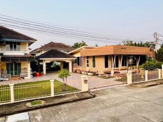 House for Sale in San Kamphaeng , San Kamphaeng.