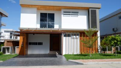 House for Rent in Ton Pao, San Kamphaeng.