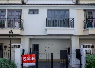 Townhouse for Sale at Palm Springs Place (Tha Sala)