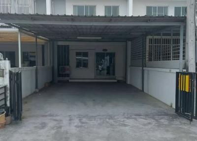 Townhouse for Sale at Karnkanok Town 1