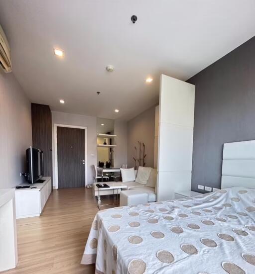 Condo for Rent at Urbano Absolute Sathon-Taksin