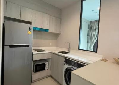 Condo for Sale at Life One Wireless