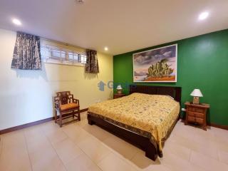 2 Bedrooms Condo in Executive Residence 4 Pratumnak C010496