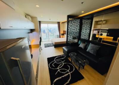 Condo for Rent at Skywalk Condominium