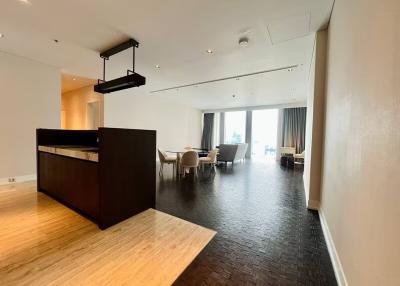 Condo for Rent, Sale at The Ritz-Carlton Residences