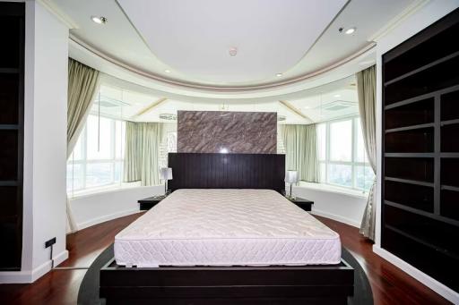 Condo for Rent, Sale at Millennium Residence