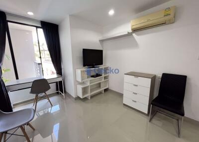 2 Bedrooms Condo in The Pride Pattaya Central Pattaya C010417