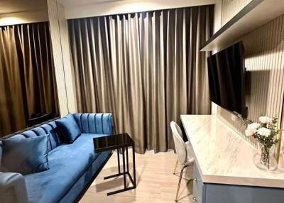 Condo for Rent at Life Asoke Hype