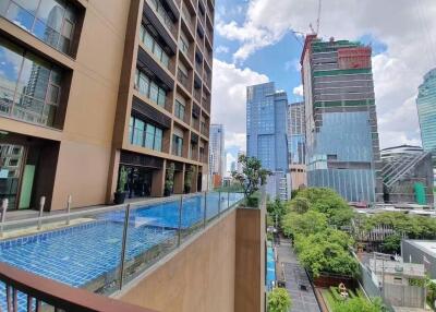 Condo for Rent at Noble Refine