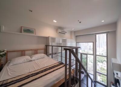 Condo for Rent at Ideo Morph 38