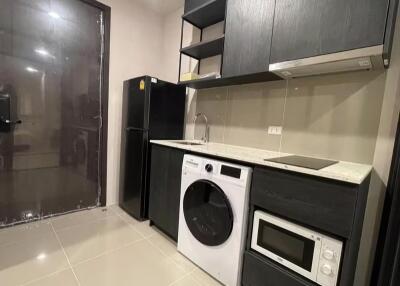 Condo for Rent at XT Huaikhwang