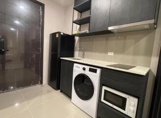 Condo for Rent at XT Huaikhwang