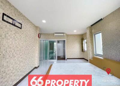 House for Sale in Prawet.