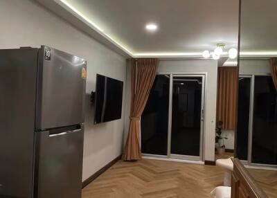 Condo for Rent at D.S.Tower 2