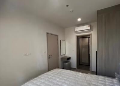 Condo for Rent at The Base Petchaburi-Thonglor