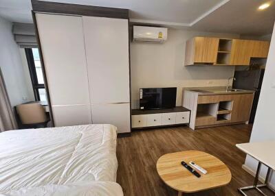 Studio for Rent in Phra Khanong