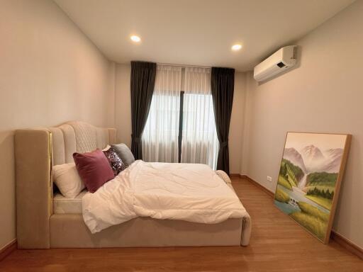 290 ตรม., 4 ห้องนอน, 5 ห้องน้ำ บ้าน ราคา ฿ 21,800,000