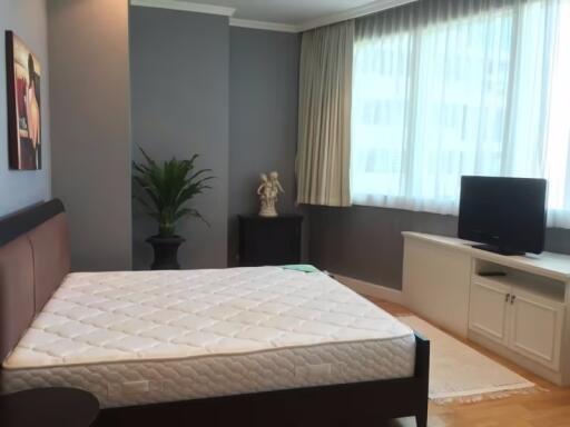 Condo for Rent at Millennium Residence