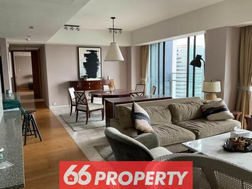 Condo for Sale at The Met Condominium