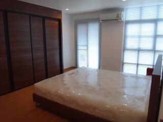 Condo for Rent, Sale at Silom Terrace