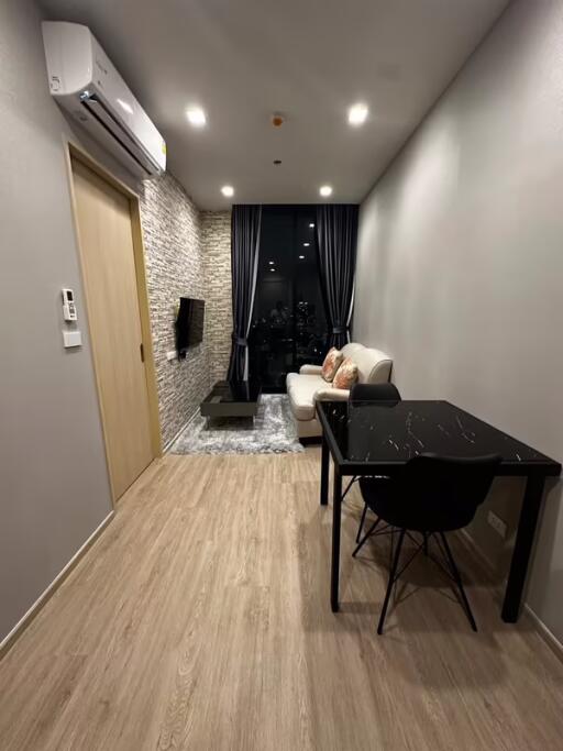 1 Bedroom Condo