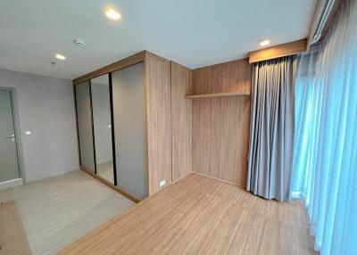 Condo for Sale at Life Asoke Hype