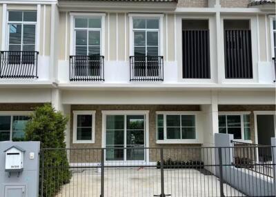 Townhouse for Rent, Sale w/Tenant at Indy Bangna-Ramkhamhaeng 2