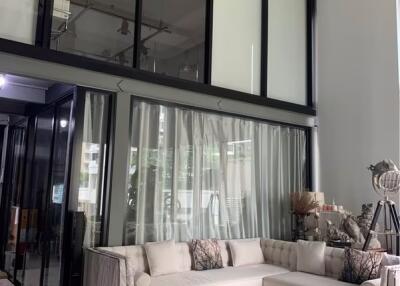 Condo for  Sale at The Emporio Place