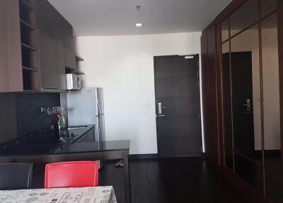 Condo for Rent at Ideo Q Phayathai