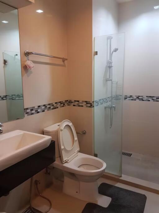 Condo for Rent at Ideo Q Phayathai