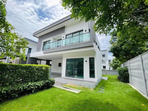 House for Sale in THE CITY SUKHUMVIT - ON NUT