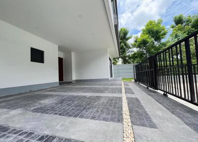 House for Sale in THE CITY SUKHUMVIT - ON NUT