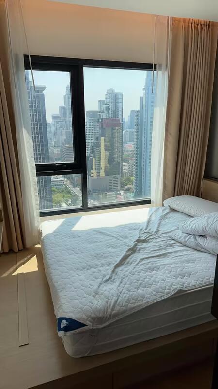 Condo for Rent, Sale, Sale w/Tenant at Life Asoke