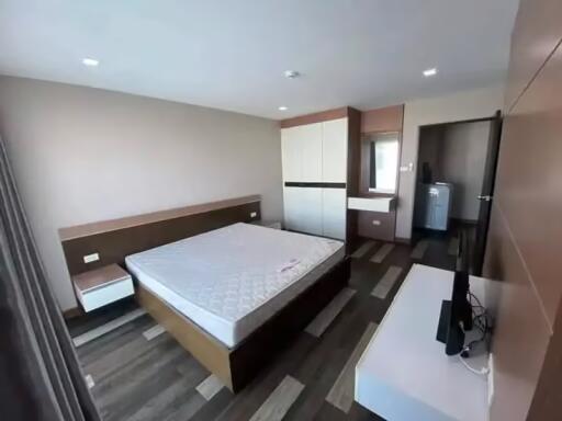 1 Bedroom Condo