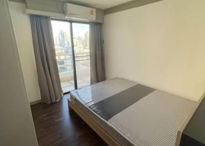 Condo for Rent at Richmond Palace Sukhumvit 43