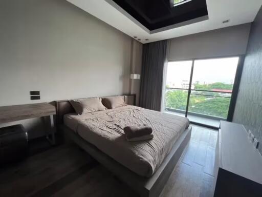 1 Bedroom Condo